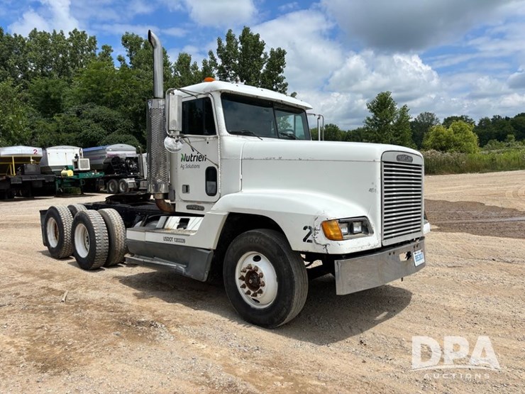 1995-freightliner-truck-(pz13851,-unit-40173)-image-1