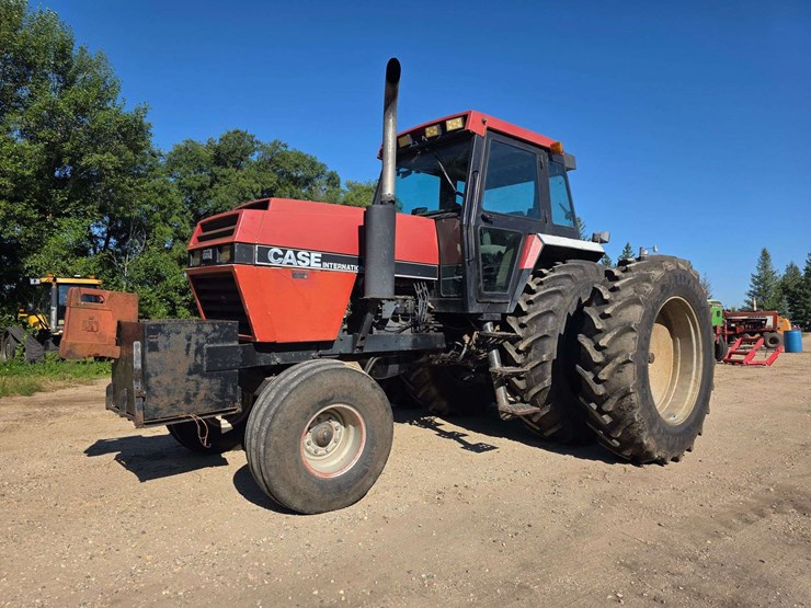 1984-case-ih-2394-image-3