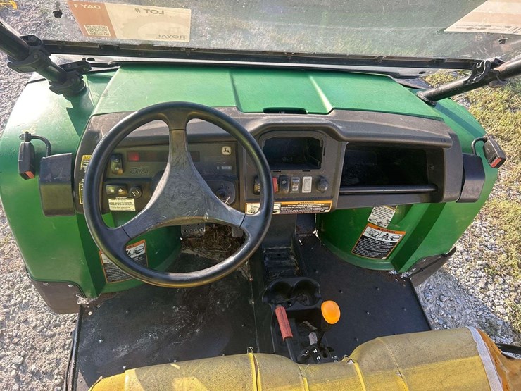 john-deere-gator-image-10