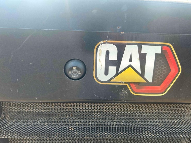 2022-caterpillar-279d3-image-14