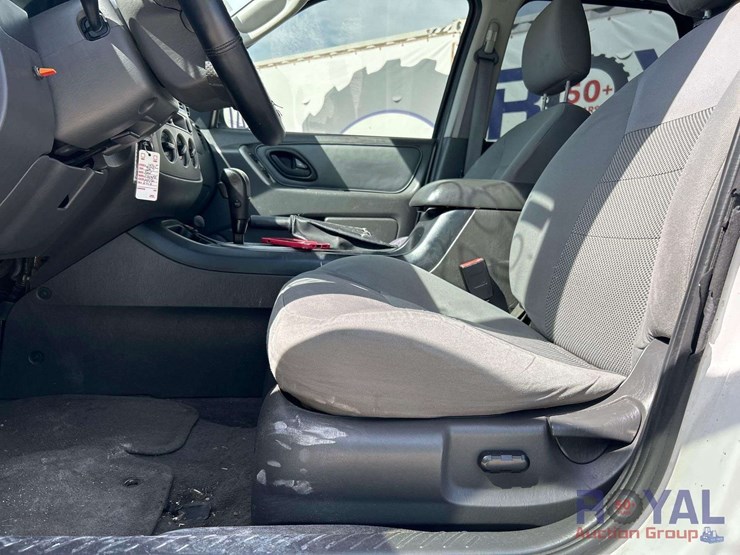 2007-ford-escape-image-12