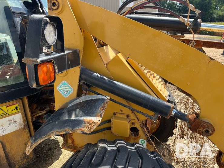 2015-caterpillar-903c-image-18