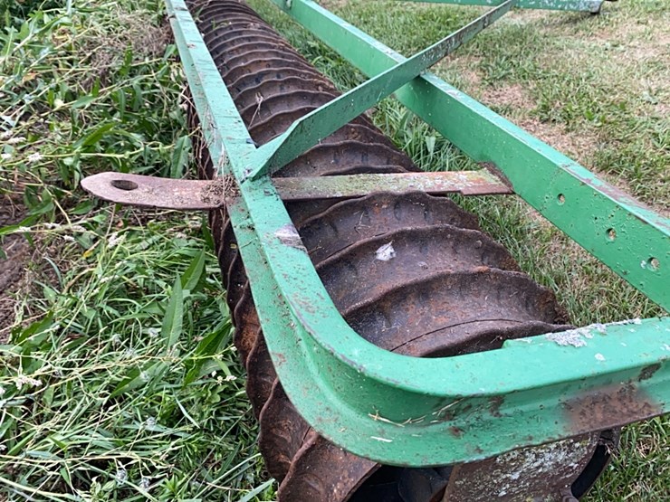 john-deere-12-image-14