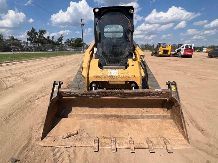 2015-caterpillar-299d-image-7