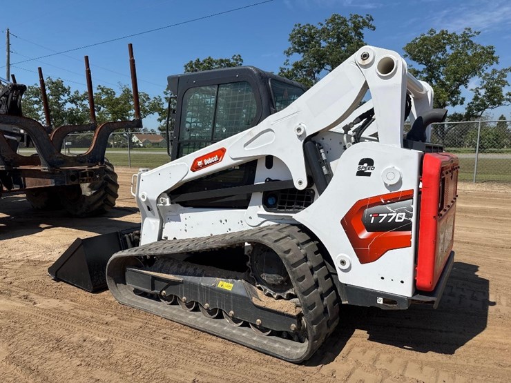 2023-bobcat-t770-image-8