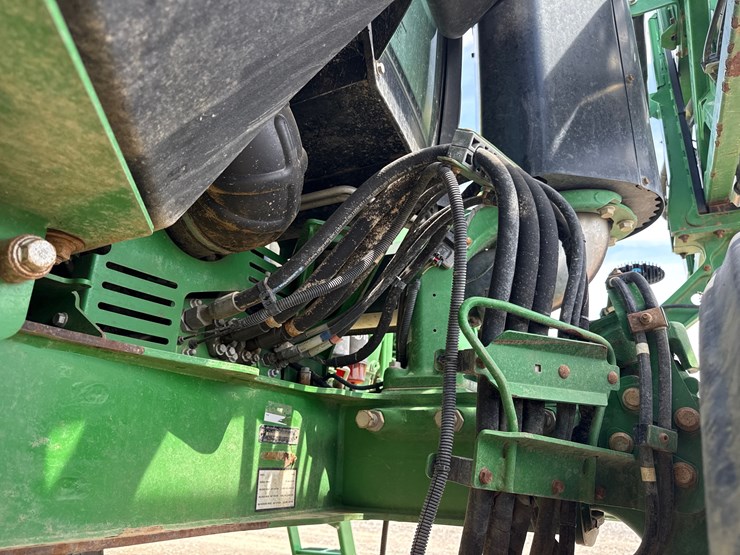 2018-john-deere-r4038-image-71