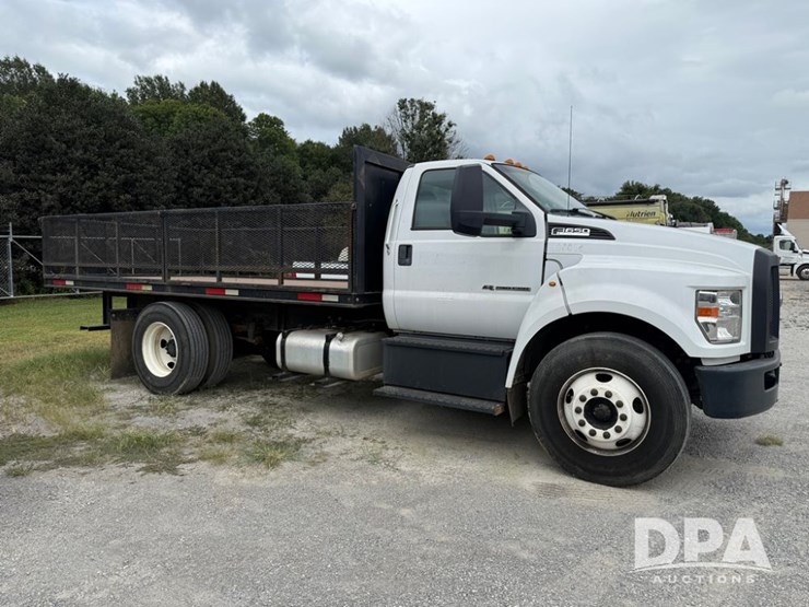2018-ford-f650-image-3