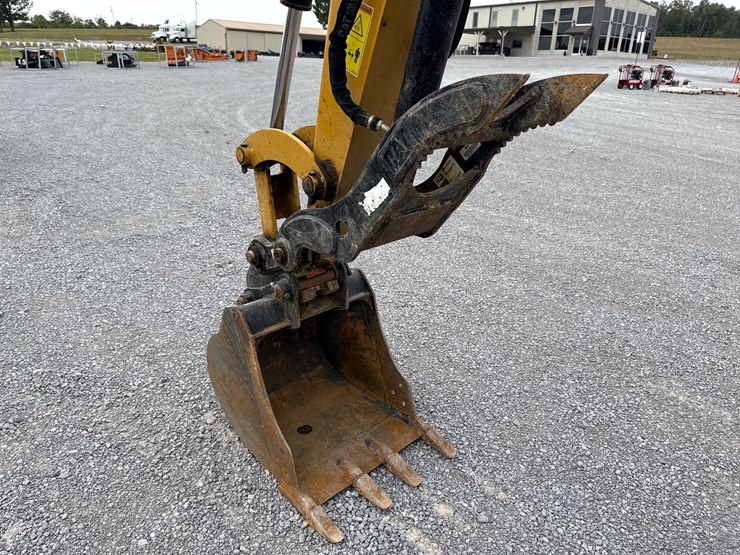 caterpillar-305-image-5
