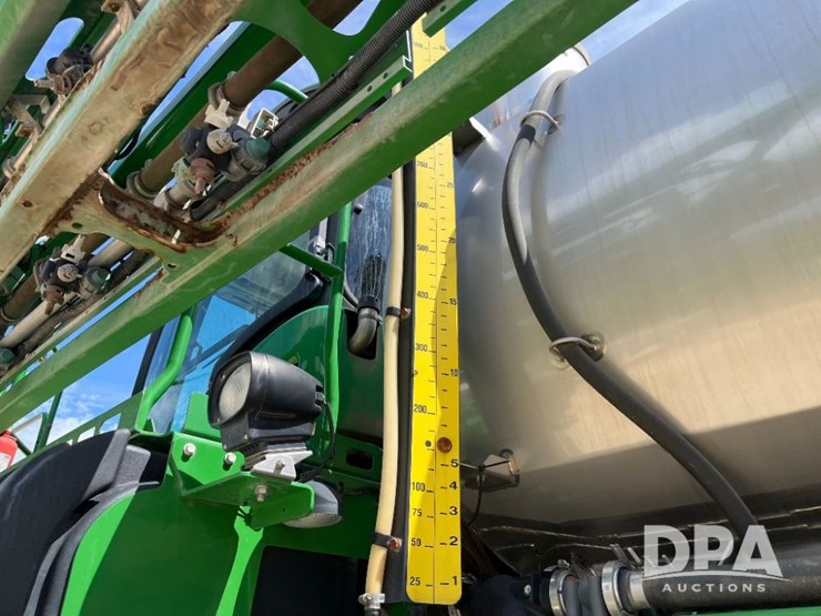 2014-john-deere-r4038-image-63