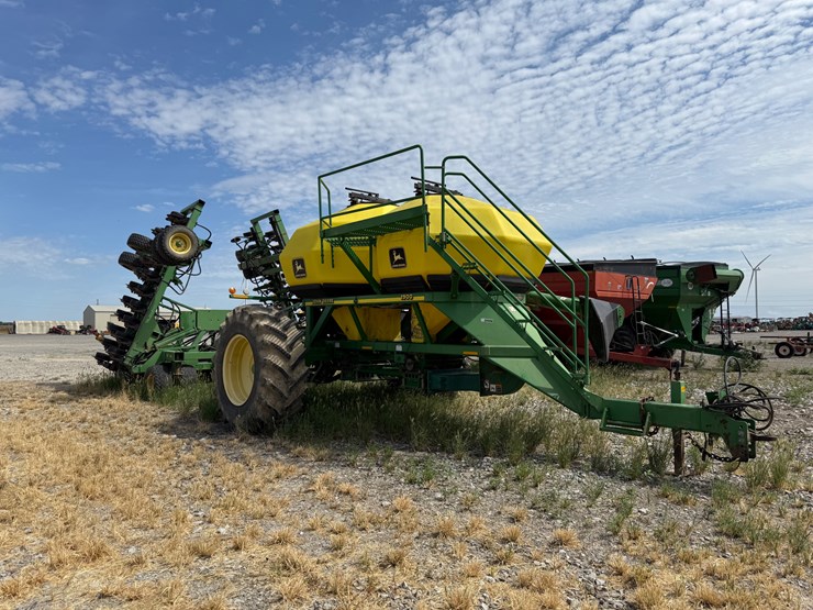 john-deere-1900-image-3