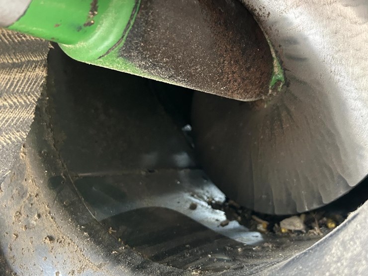 2024-john-deere-s790-image-52
