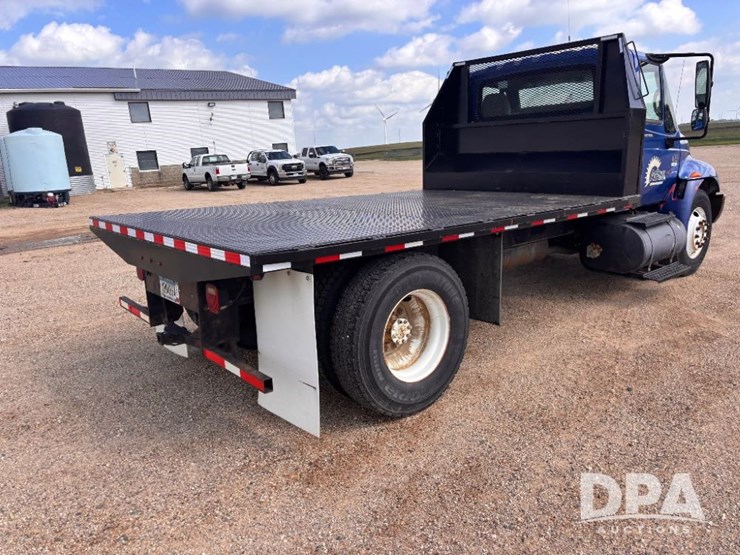 2006-international-durastar-4300-image-6