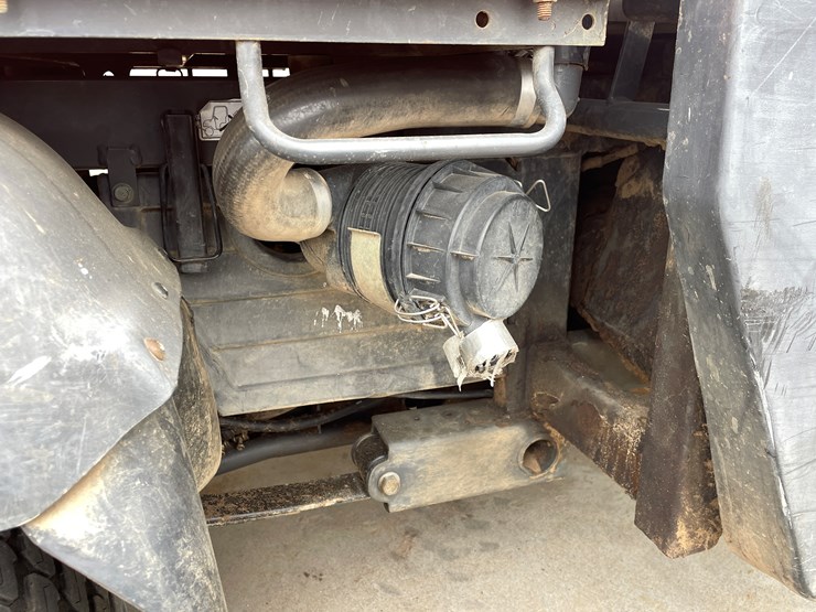 2023-kubota-rtv900-image-19