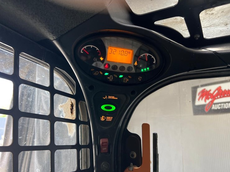 2021-bobcat-t770-image-23
