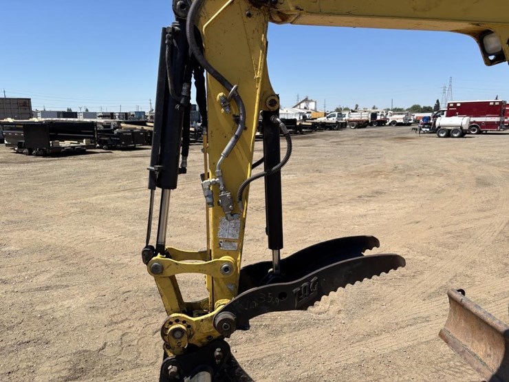 2020-yanmar-vi035-hydraulic-excavator-image-11