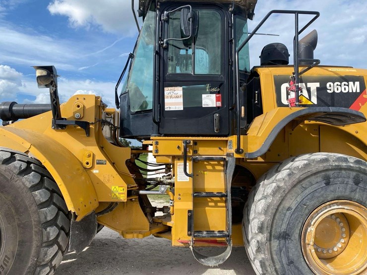 2019-caterpillar-966m-image-12