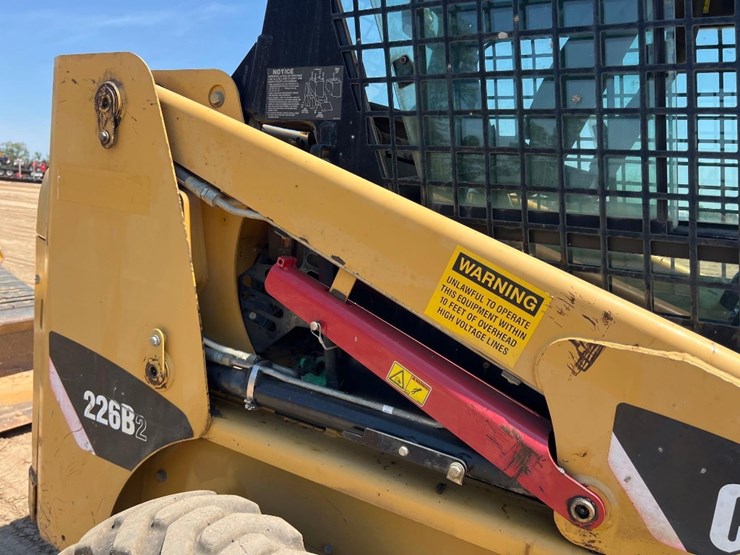 2008-caterpillar-226b2-image-21