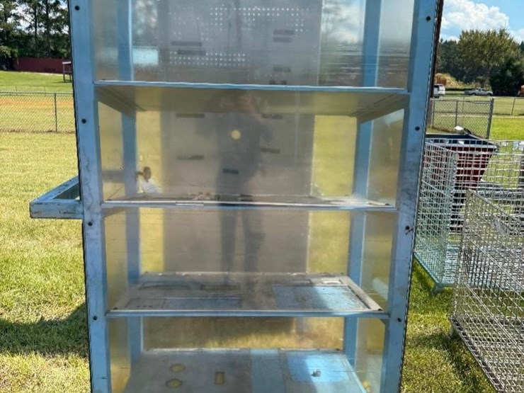 heavy-duty-tool-cabinet-image-2