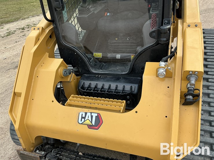 2022-caterpillar-289d3-image-16