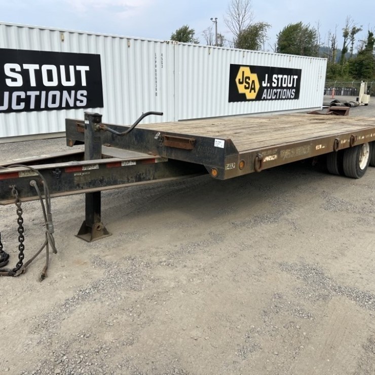 Towmaster T/A Equipment Trailer