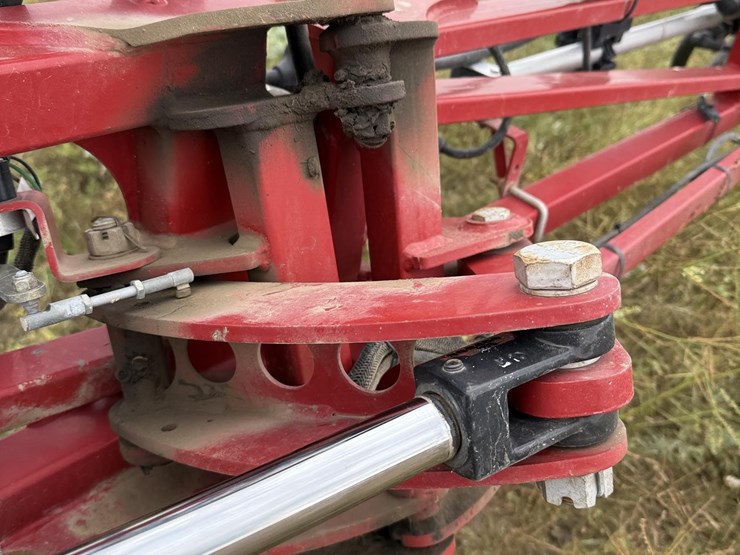 2020-case-ih-patriot-4440-image-65