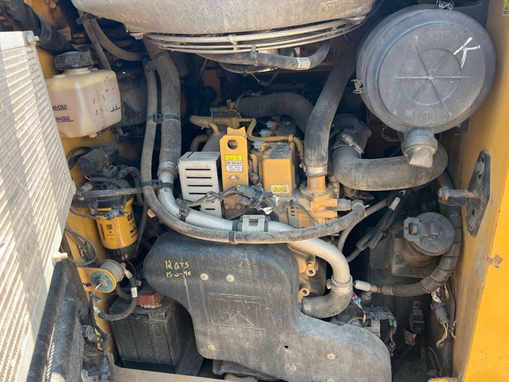 2019-caterpillar-289d3-image-15