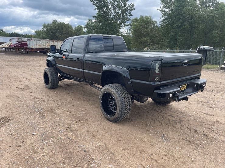2003-chevrolet-silverado-2500-image-3