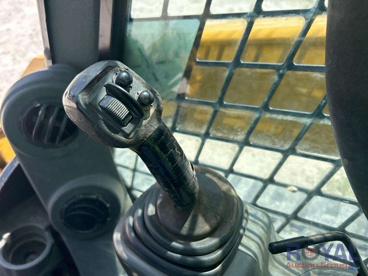 2014-caterpillar-289d-image-21