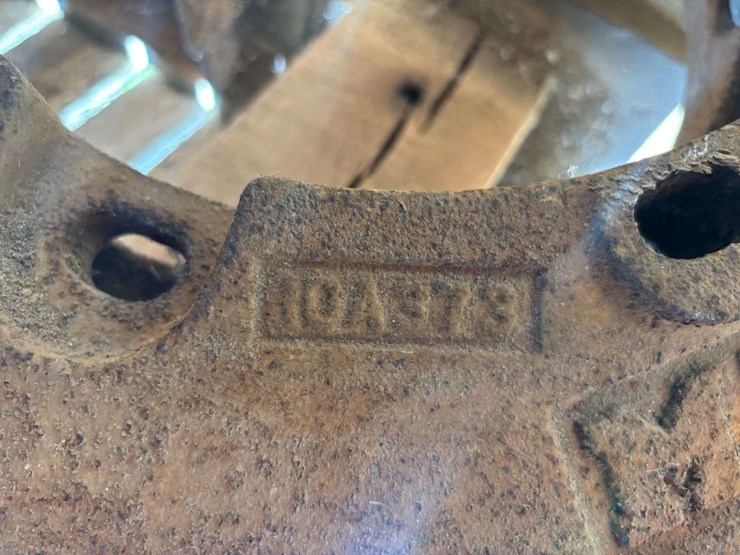 (2)-minneapolis-moline-rear-wheel-weights-image-4