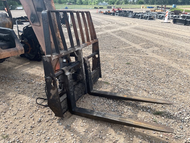 #2059-•-lull-telehandler-*non-runner*-*fire-damage*-image-4