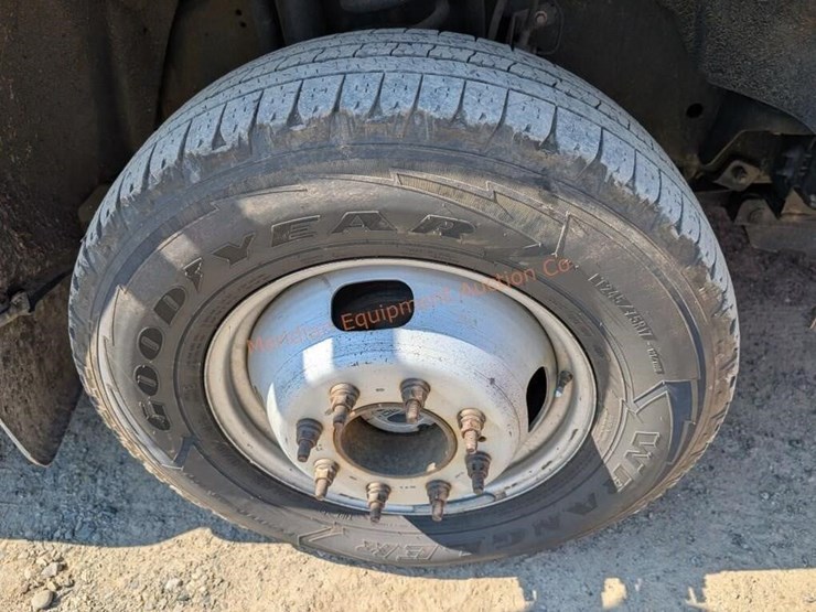 2015-ford-f350-image-43