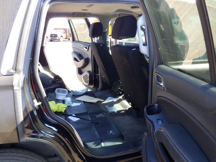2020-chevrolet-tahoe-image-8