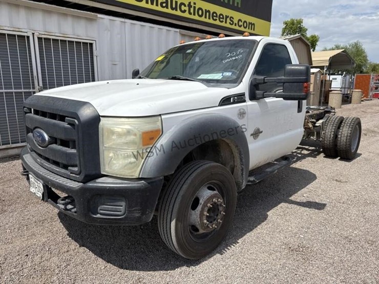 2015-ford-f550-image-2