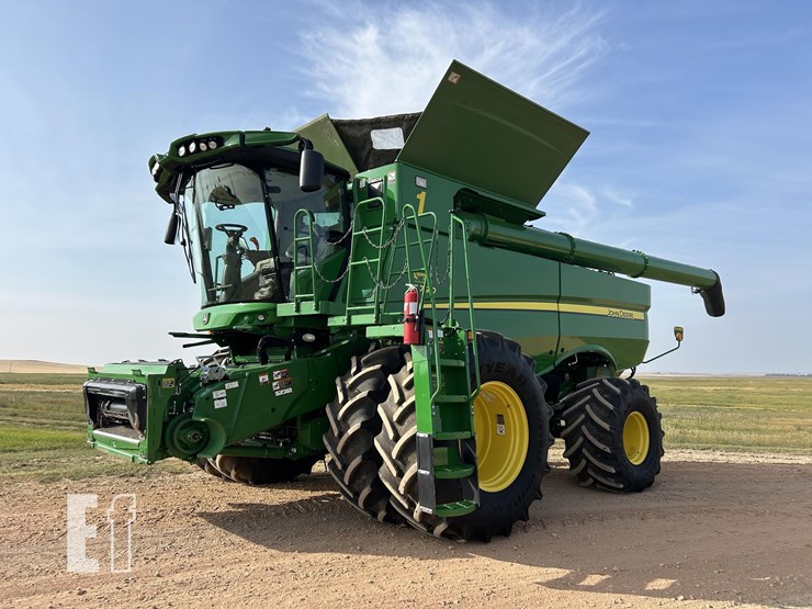 2021-john-deere-s790-image-1