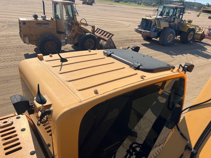 hyundai-hx235-lcr-image-22