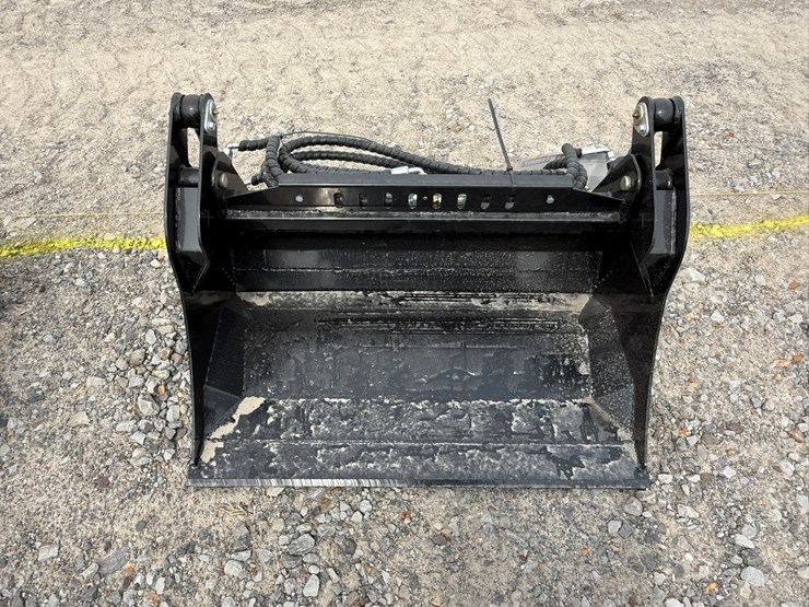 #230-•-#26327-•-unused-giyi-39"-mini-skid-steer-bucket-fxkhd392507234-image-12