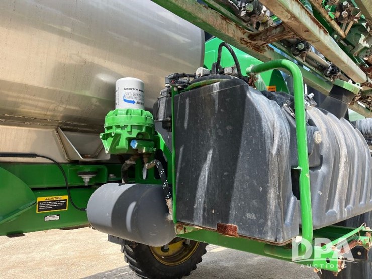 2014-john-deere-r4038-image-41