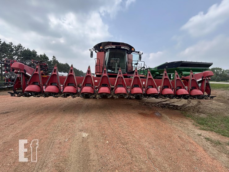 2008-case-ih-2412-image-2