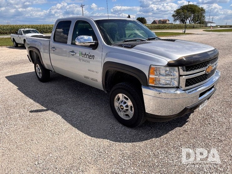 2014-chevrolet-2500hd-image-4