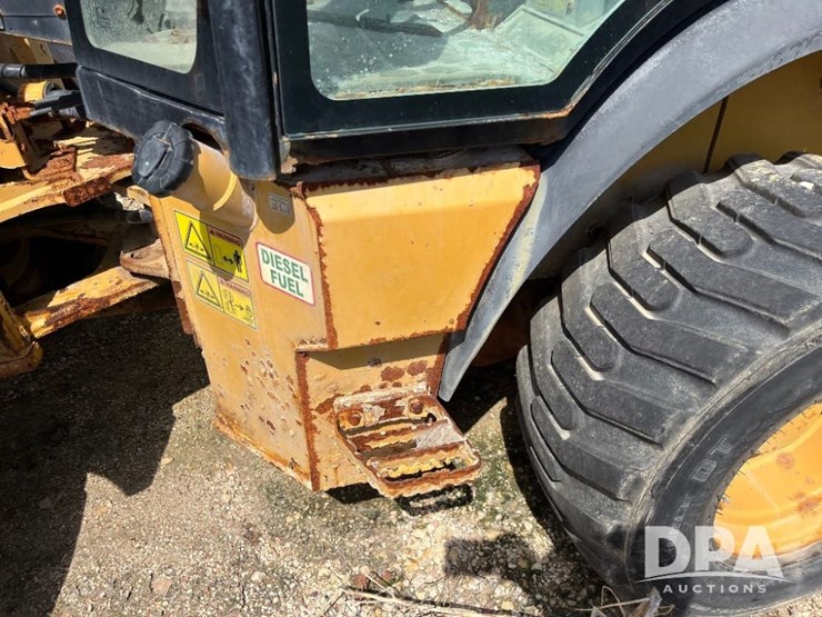 2015-caterpillar-903c-image-31