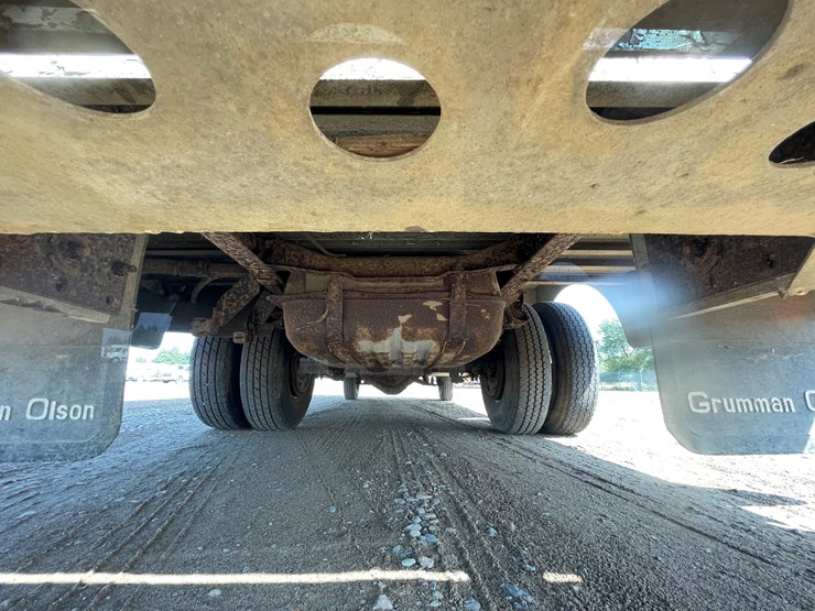 #2144-•-1982-chevrolet-kurbmaster-box-truck-(has-mn-title)-image-48