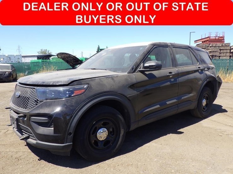 2022-ford-explorer-image-1