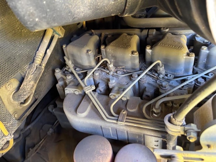 2005-deere-755c-image-47