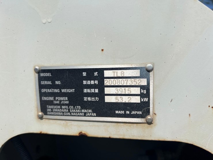 2018-takeuchi-tl8-image-24