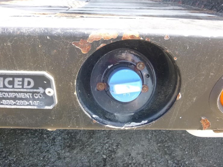 2012-ford-f550-image-9