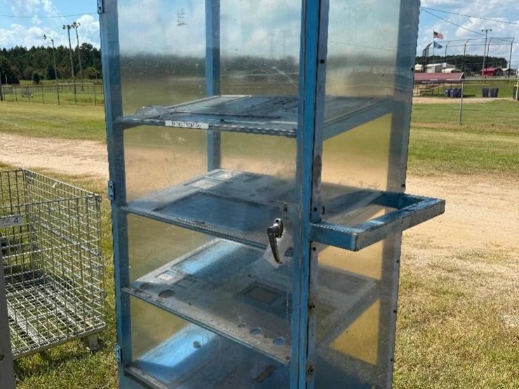 heavy-duty-tool-cabinet-image-1