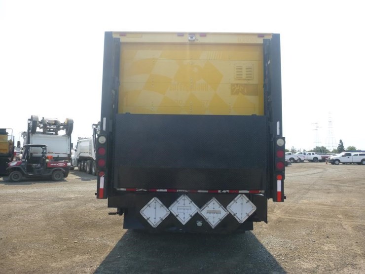 2009-international-durastar-4300-image-6
