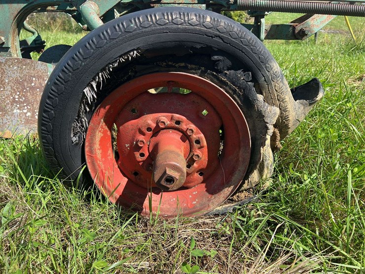 oliver-3-bottom-plow-image-10