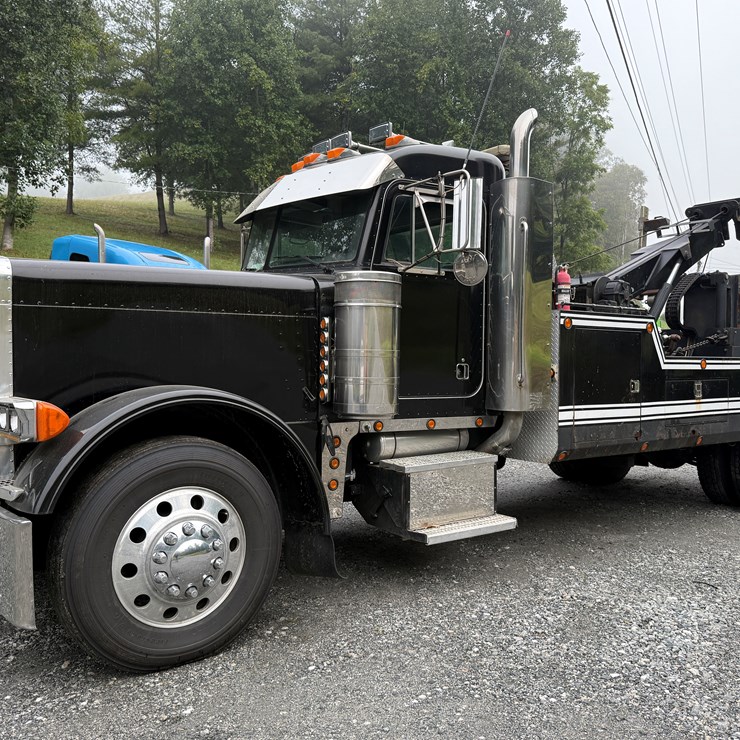 1998 PETERBILT 379