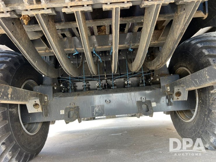 2017-massey-ferguson-2270-image-39